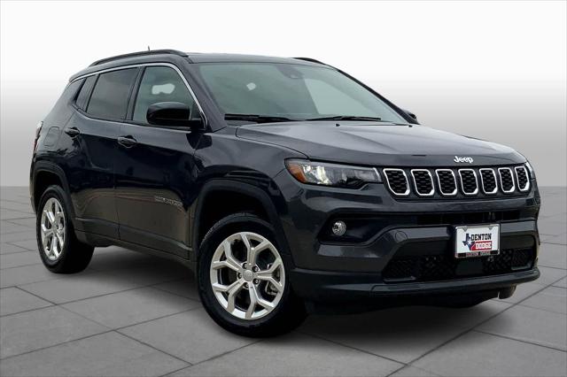 2024 Jeep Compass COMPASS LATITUDE 4X4