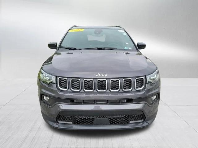 2024 Jeep Compass COMPASS LATITUDE LUX 4X4