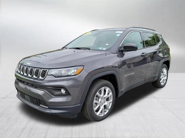 2024 Jeep Compass COMPASS LATITUDE LUX 4X4