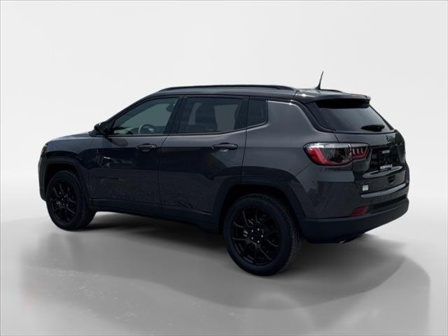 2024 Jeep Compass COMPASS LATITUDE 4X4