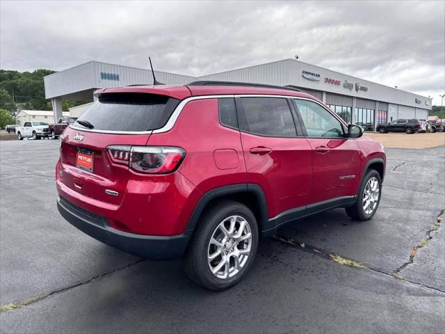 2024 Jeep Compass COMPASS LATITUDE LUX 4X4