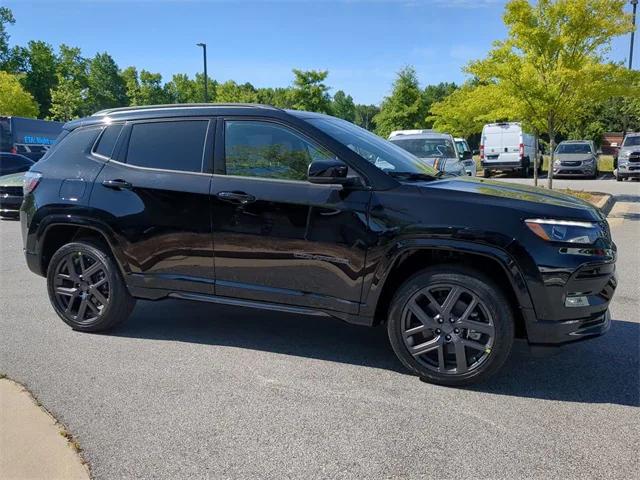 2024 Jeep Compass COMPASS LIMITED 4X4