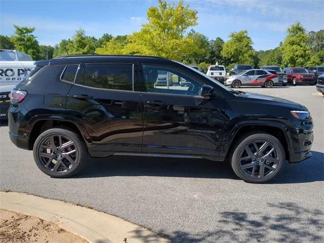 2024 Jeep Compass COMPASS LIMITED 4X4