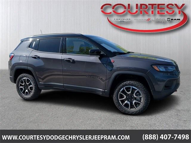 2024 Jeep Compass COMPASS TRAILHAWK 4X4