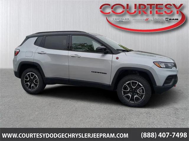 2024 Jeep Compass COMPASS TRAILHAWK 4X4