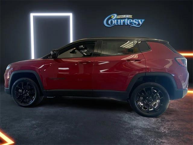 2024 Jeep Compass COMPASS LATITUDE 4X4