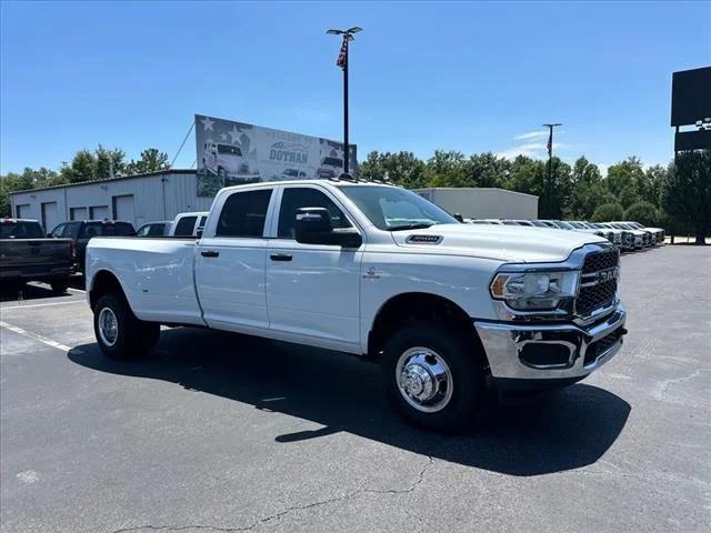 2024 RAM Ram 3500 RAM 3500 TRADESMAN CREW CAB 4X4 8 BOX