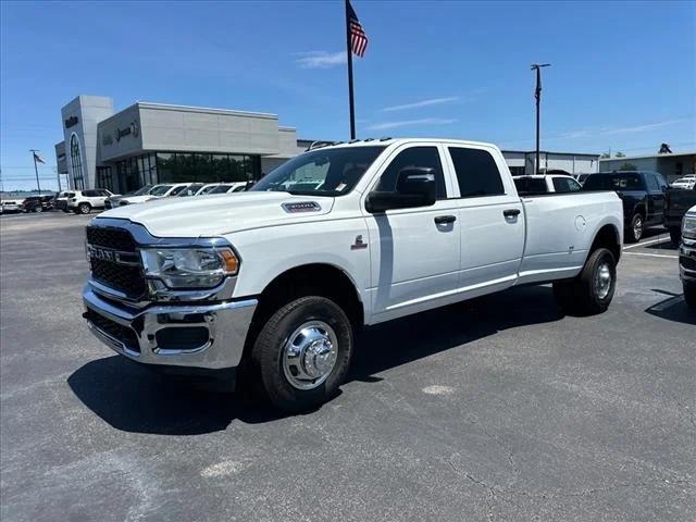 2024 RAM Ram 3500 RAM 3500 TRADESMAN CREW CAB 4X4 8 BOX