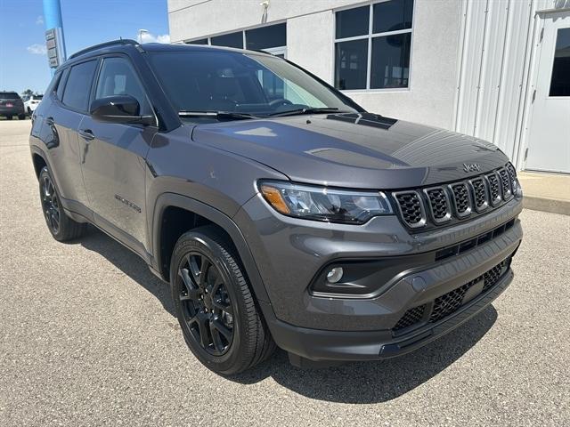 2024 Jeep Compass COMPASS LATITUDE 4X4