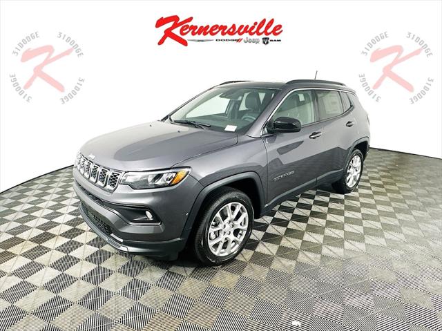 2024 Jeep Compass COMPASS LATITUDE LUX 4X4