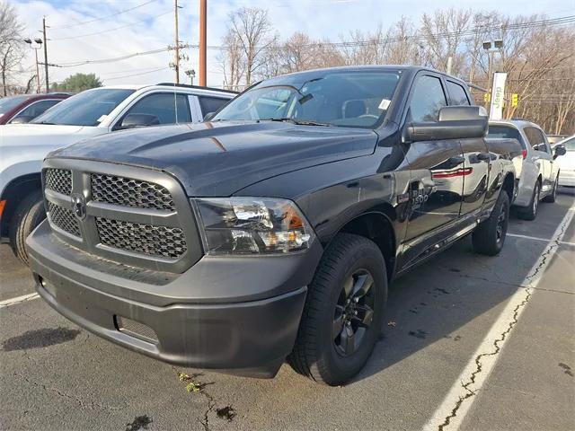 2024 RAM Ram 1500 Classic RAM 1500 CLASSIC TRADESMAN QUAD CAB 4X4 64 BOX