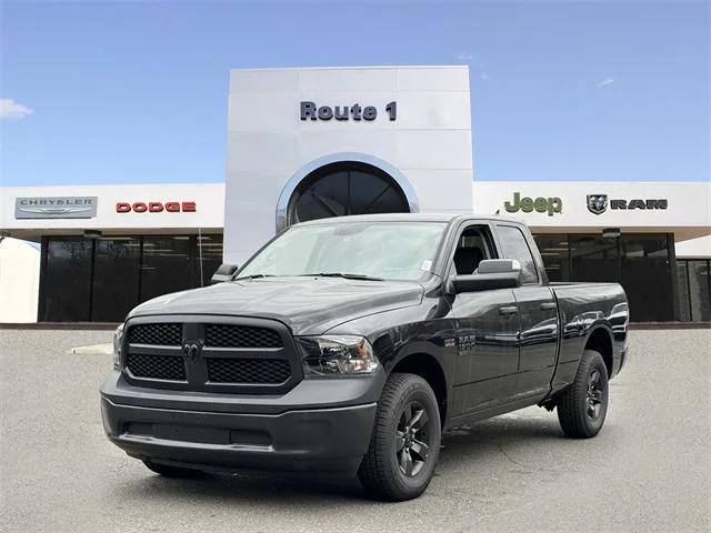 2024 RAM Ram 1500 Classic RAM 1500 CLASSIC TRADESMAN QUAD CAB 4X4 64 BOX