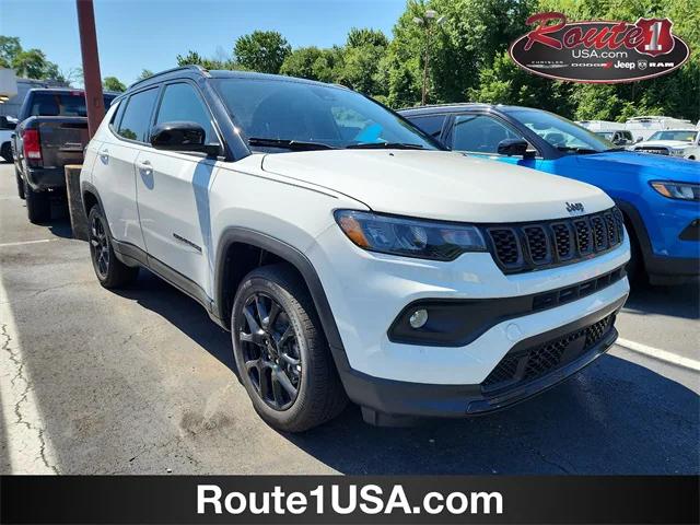 2024 Jeep Compass COMPASS LATITUDE 4X4