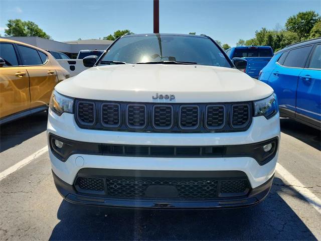 2024 Jeep Compass COMPASS LATITUDE 4X4