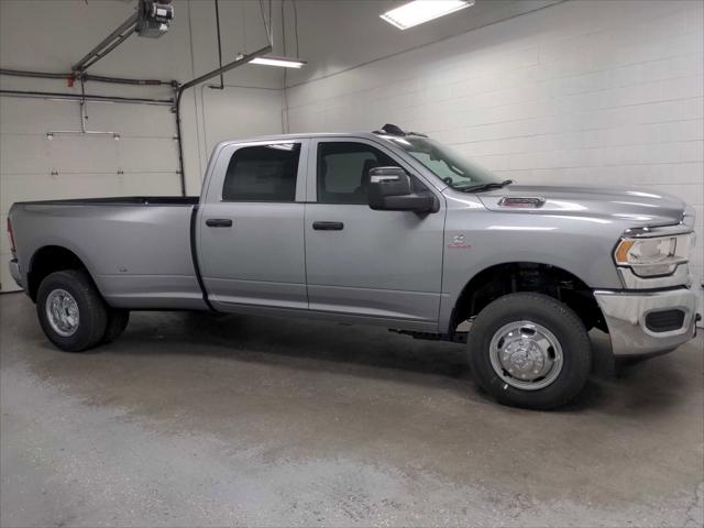 2024 RAM Ram 3500 RAM 3500 TRADESMAN CREW CAB 4X4 8 BOX