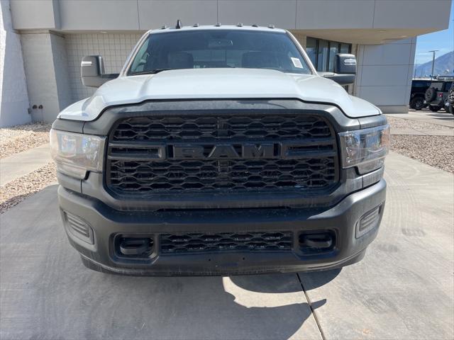 2024 RAM Ram 3500 Chassis Cab RAM 3500 TRADESMAN CREW CAB CHASSIS 4X4 60 CA