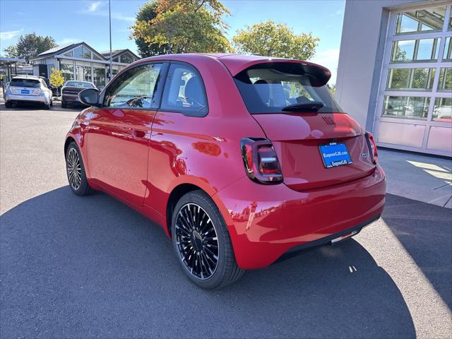 2024 Fiat FIAT 500e 500e INSPI(RED)