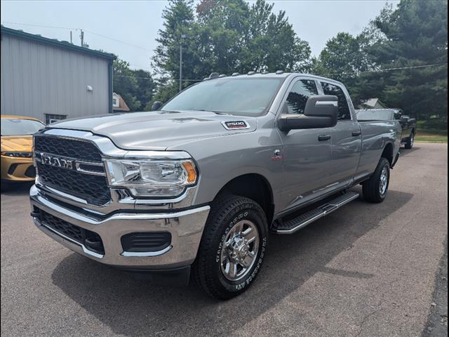 2024 RAM Ram 2500 RAM 2500 TRADESMAN CREW CAB 4X4 8 BOX