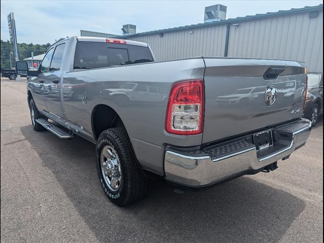 2024 RAM Ram 2500 RAM 2500 TRADESMAN CREW CAB 4X4 8 BOX