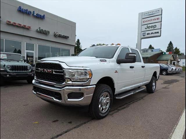 2024 RAM Ram 2500 RAM 2500 TRADESMAN CREW CAB 4X4 8 BOX