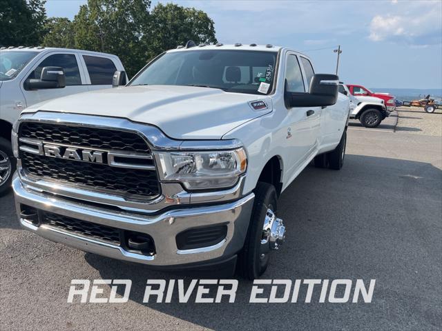 2024 RAM Ram 3500 RAM 3500 TRADESMAN CREW CAB 4X4 8 BOX