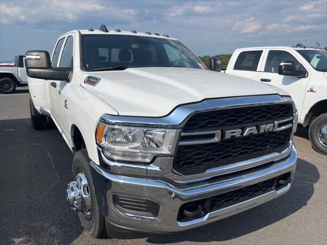 2024 RAM Ram 3500 RAM 3500 TRADESMAN CREW CAB 4X4 8 BOX