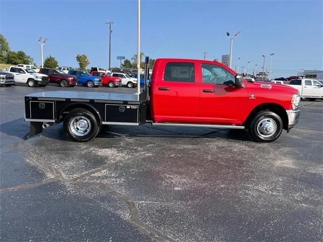 2024 RAM Ram 3500 Chassis Cab RAM 3500 TRADESMAN CREW CAB CHASSIS 4X4 60 CA