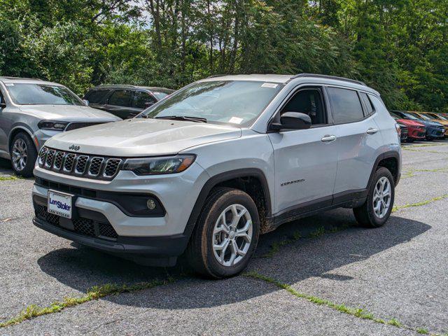 2024 Jeep Compass COMPASS LATITUDE 4X4