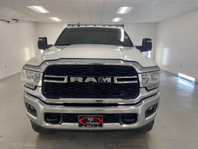 2024 RAM Ram 3500 Chassis Cab RAM 3500 TRADESMAN CREW CAB CHASSIS 4X4 60 CA