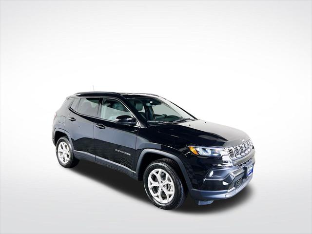 2024 Jeep Compass COMPASS LATITUDE 4X4