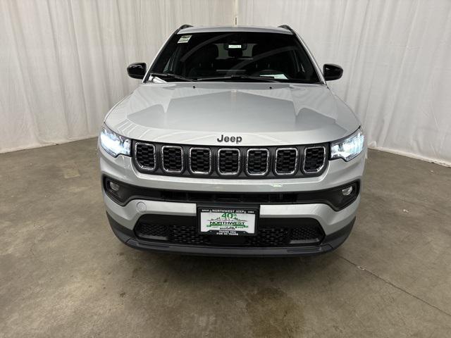 2024 Jeep Compass COMPASS LATITUDE 4X4