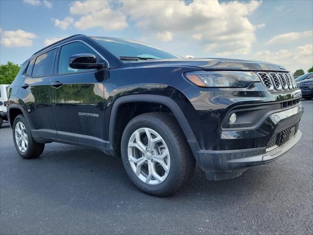 2024 Jeep Compass COMPASS LATITUDE 4X4