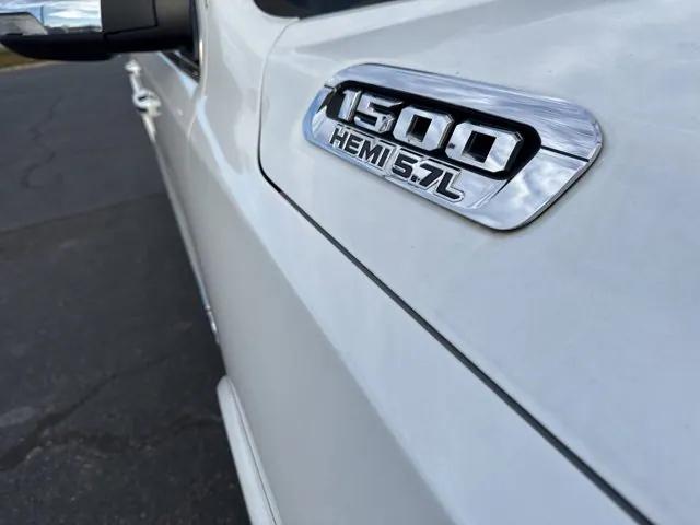 2019 RAM 1500 Limited Crew Cab 4x4 57 Box 2019 RAM 1500 Limited Crew Cab 4x4 57 Box