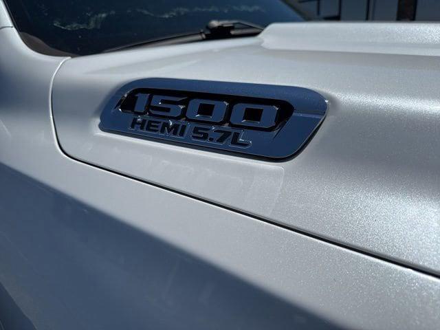 2019 RAM 1500 Limited Crew Cab 4x4 57 Box 2019 RAM 1500 Limited Crew Cab 4x4 57 Box