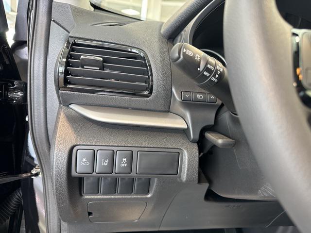 2024 Mitsubishi Eclipse Cross LE S-AWC