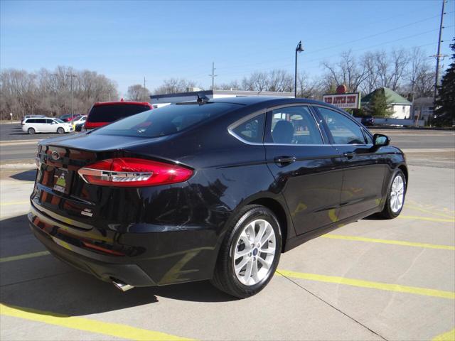 2020 Ford Fusion SE