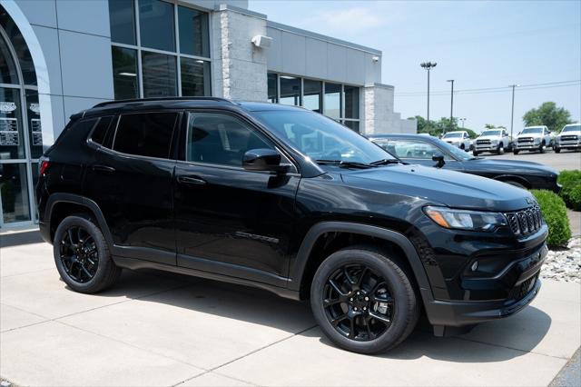 2024 Jeep Compass COMPASS LATITUDE 4X4