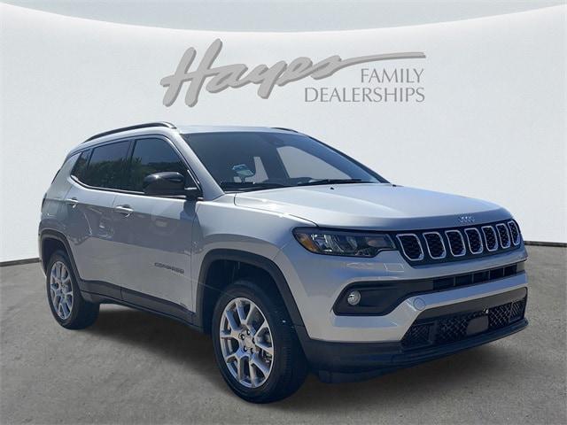 2024 Jeep Compass COMPASS LATITUDE LUX 4X4