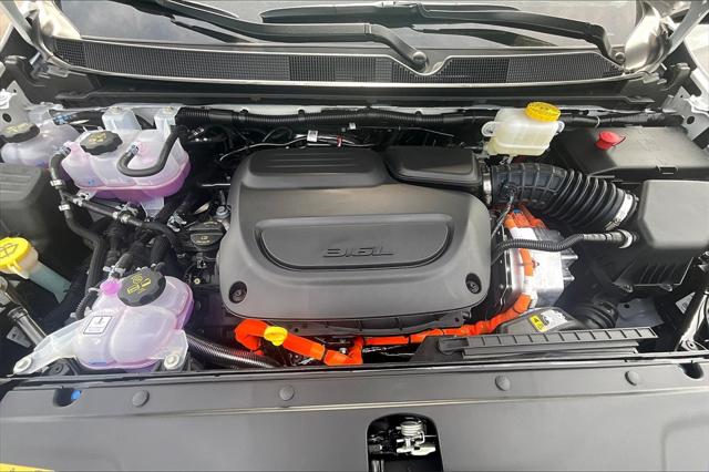 New 2024 Chrysler Pacifica Hybrid For Sale in Millington, TN