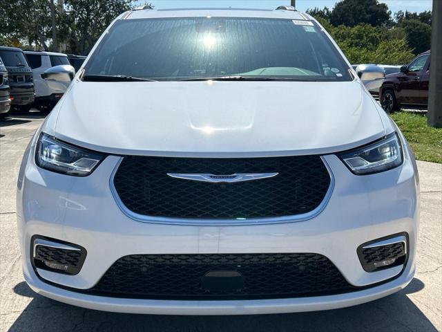 2024 Chrysler Pacifica Hybrid PACIFICA PLUG-IN HYBRID PINNACLE