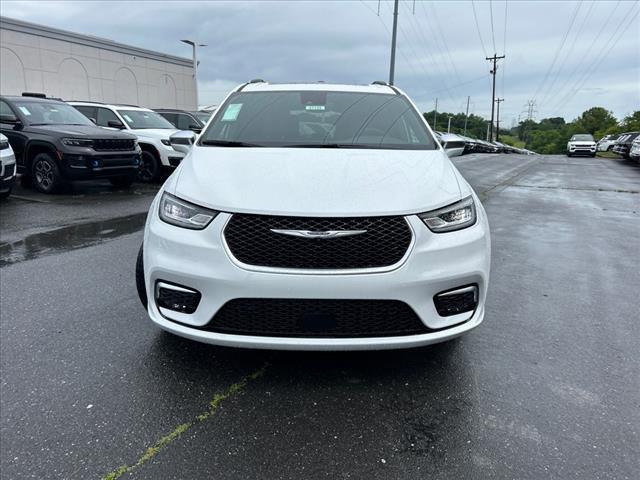 2024 Chrysler Pacifica Hybrid PACIFICA PLUG-IN HYBRID PINNACLE