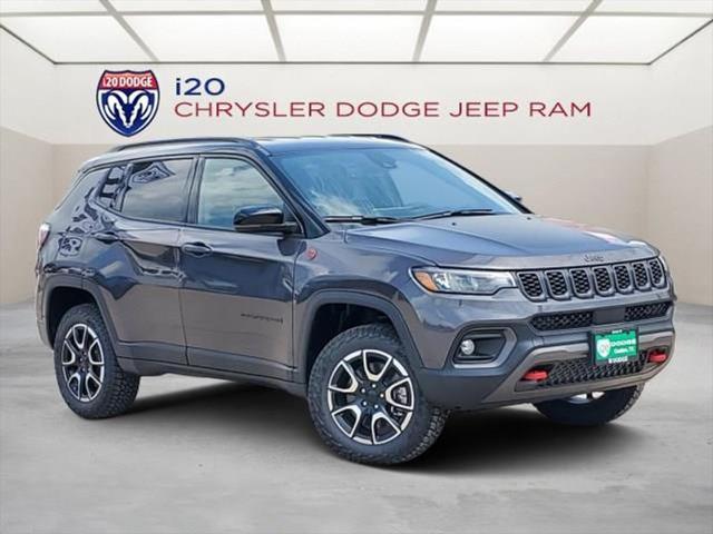 2024 Jeep Compass COMPASS TRAILHAWK 4X4