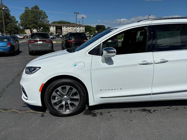 2024 Chrysler Pacifica Hybrid PACIFICA PLUG-IN HYBRID PINNACLE