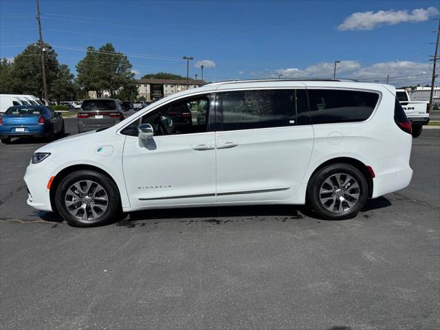 2024 Chrysler Pacifica Hybrid PACIFICA PLUG-IN HYBRID PINNACLE