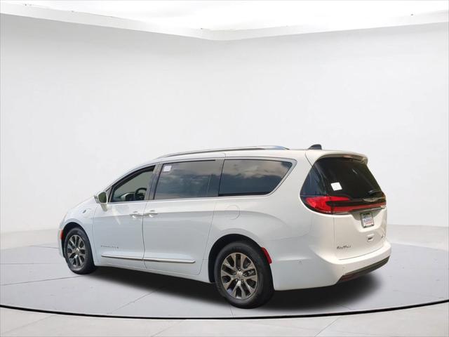 2024 Chrysler Pacifica Hybrid PACIFICA PLUG-IN HYBRID PINNACLE