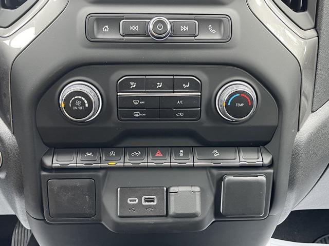 2024 Chevrolet Silverado 1500 4WD Crew Cab Short Bed Custom Trail Boss