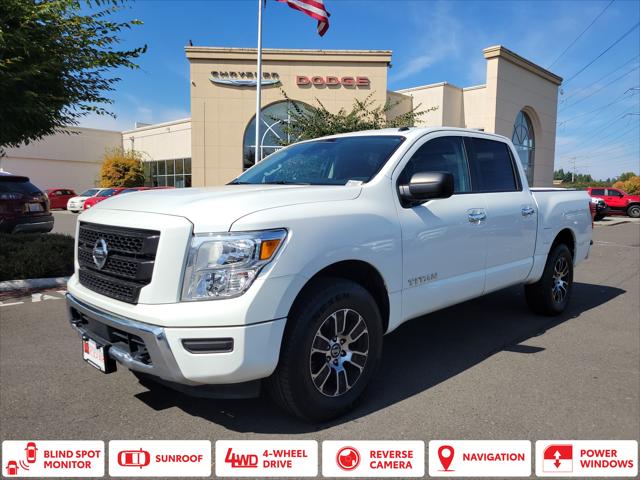 2021 Nissan TITAN Crew Cab SV 4x4