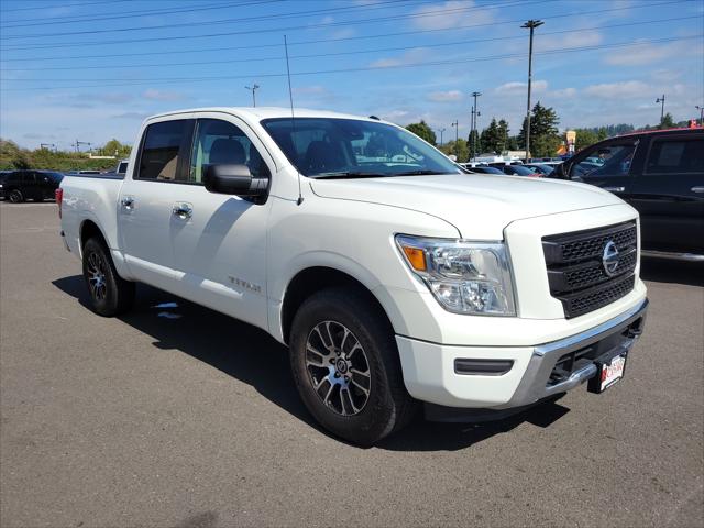 2021 Nissan TITAN Crew Cab SV 4x4