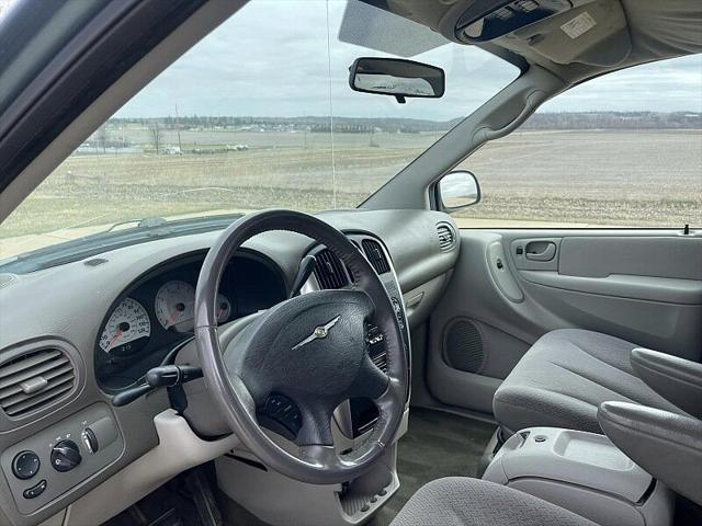2006 Chrysler Town & Country Touring