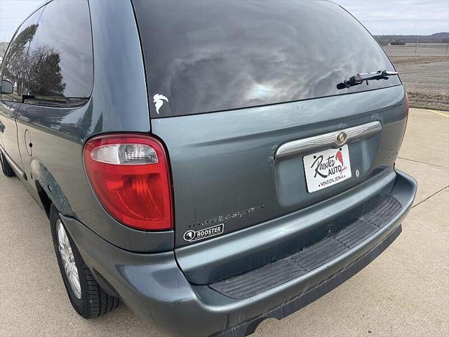 2006 Chrysler Town & Country Touring